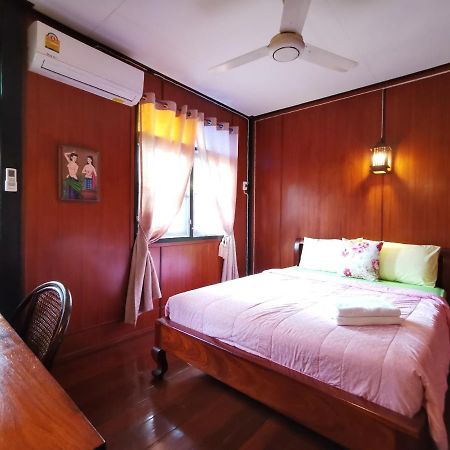Tavee Guesthouse Bangkok Eksteriør bilde