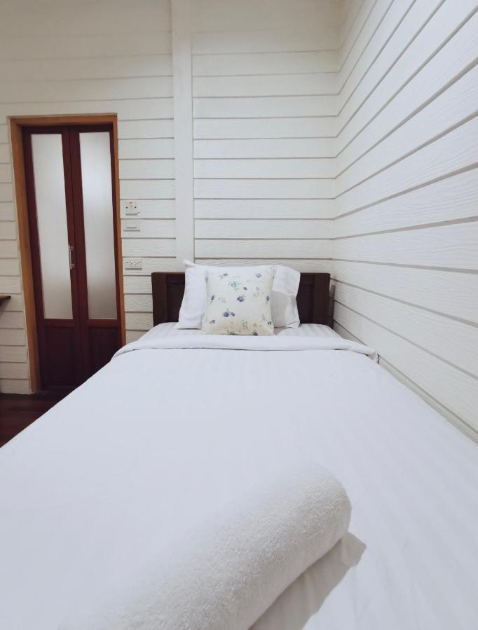 Tavee Guesthouse Bangkok Eksteriør bilde