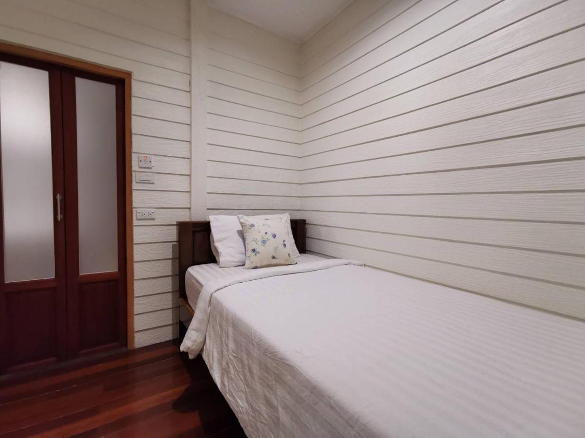 Tavee Guesthouse Bangkok Eksteriør bilde