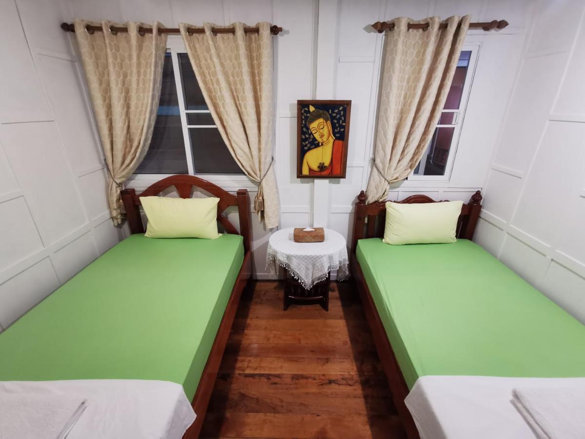 Tavee Guesthouse Bangkok Eksteriør bilde
