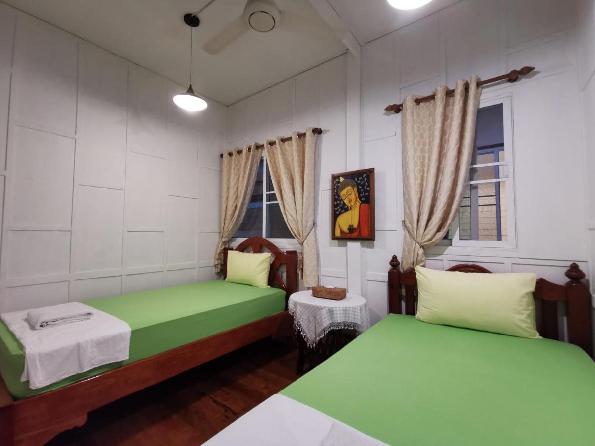 Tavee Guesthouse Bangkok Eksteriør bilde