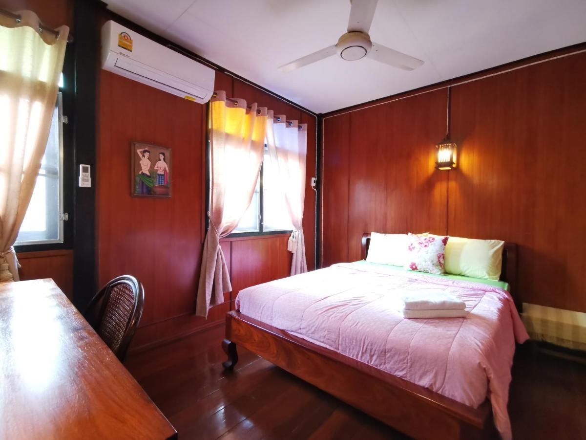 Tavee Guesthouse Bangkok Eksteriør bilde